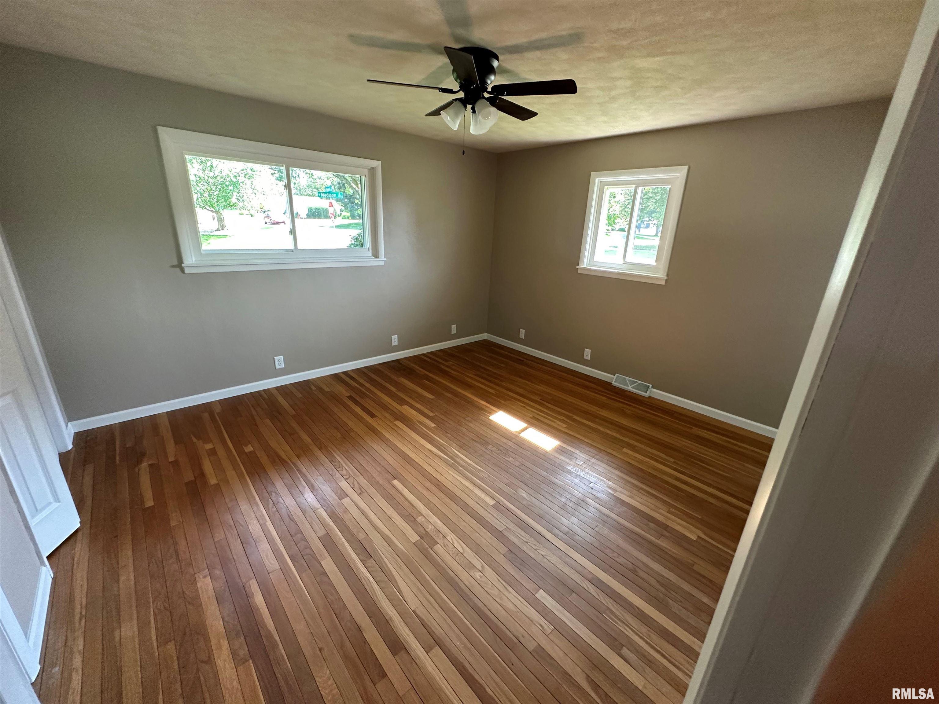 321 West Madison Street Metamora, IL 61548 - Photo 13 of 37