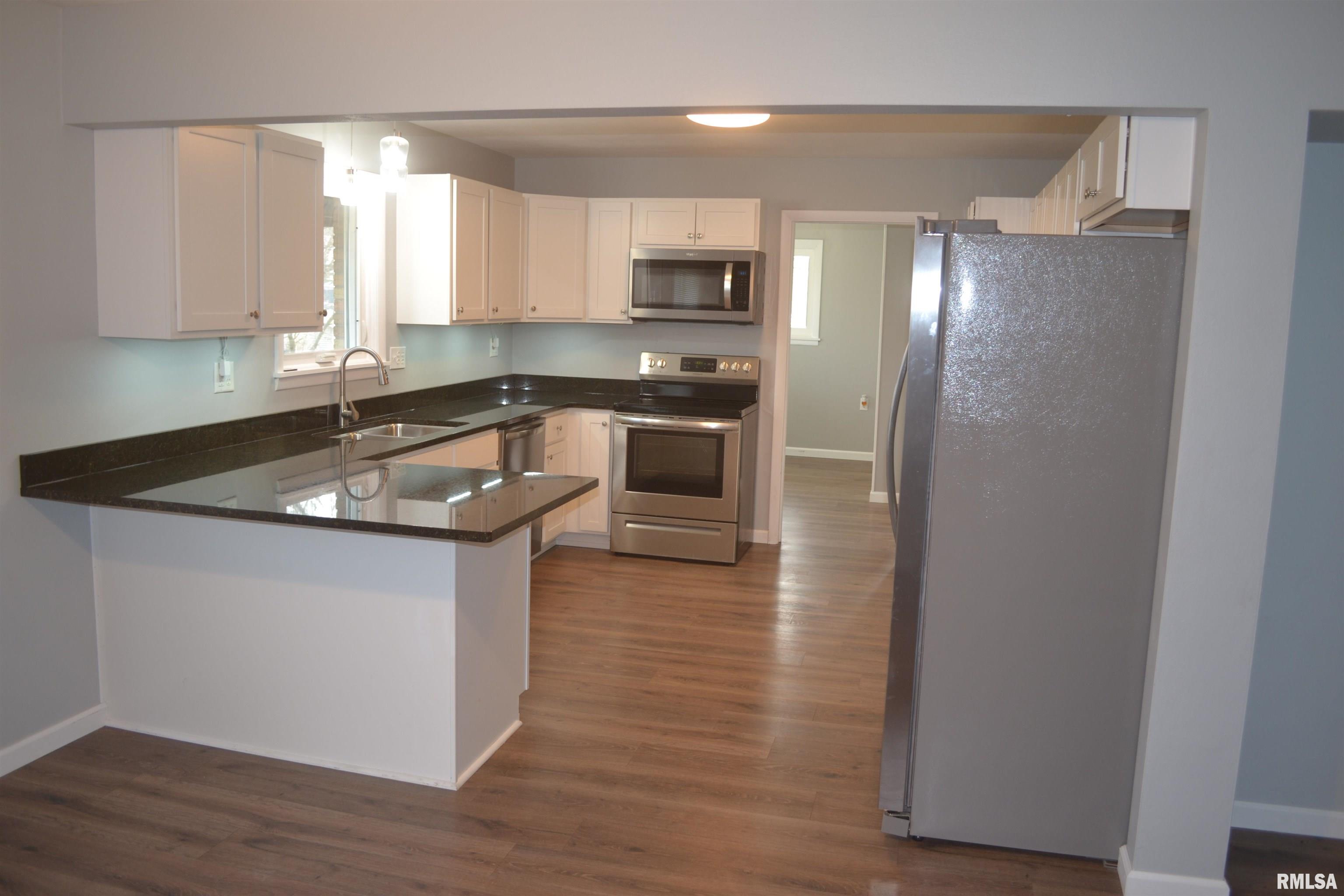 321 West Madison Street Metamora, IL 61548 - Photo 9 of 37