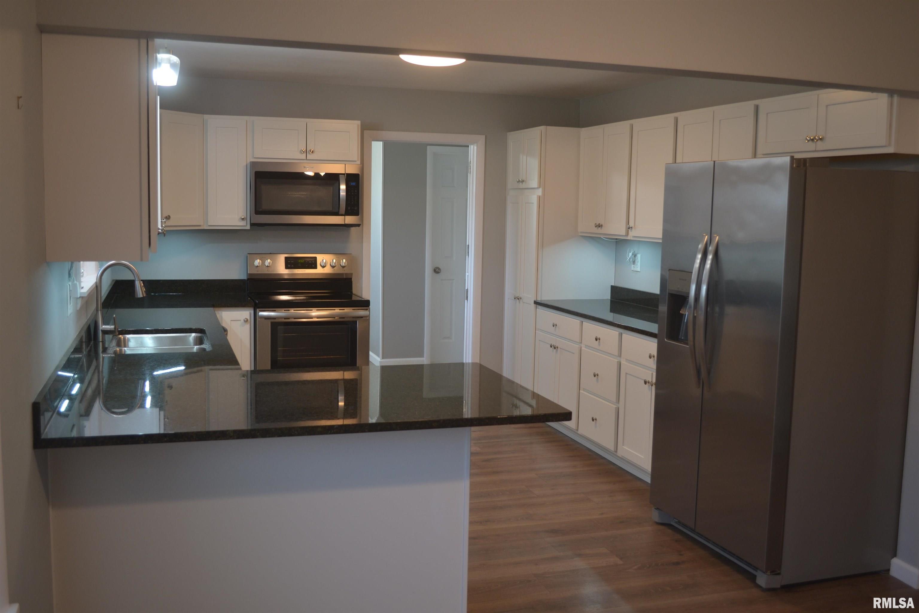 321 West Madison Street Metamora, IL 61548 - Photo 10 of 37