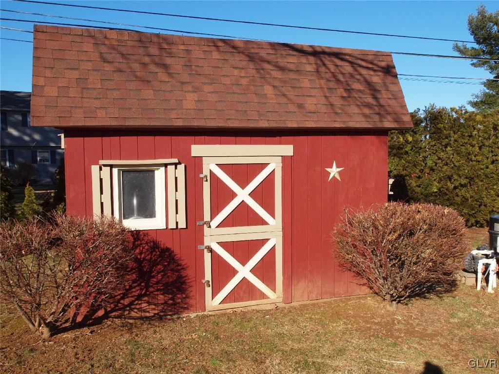 2915 Fischer Road Easton, PA 18045 - Photo 25 of 27 Gallery Image 25
