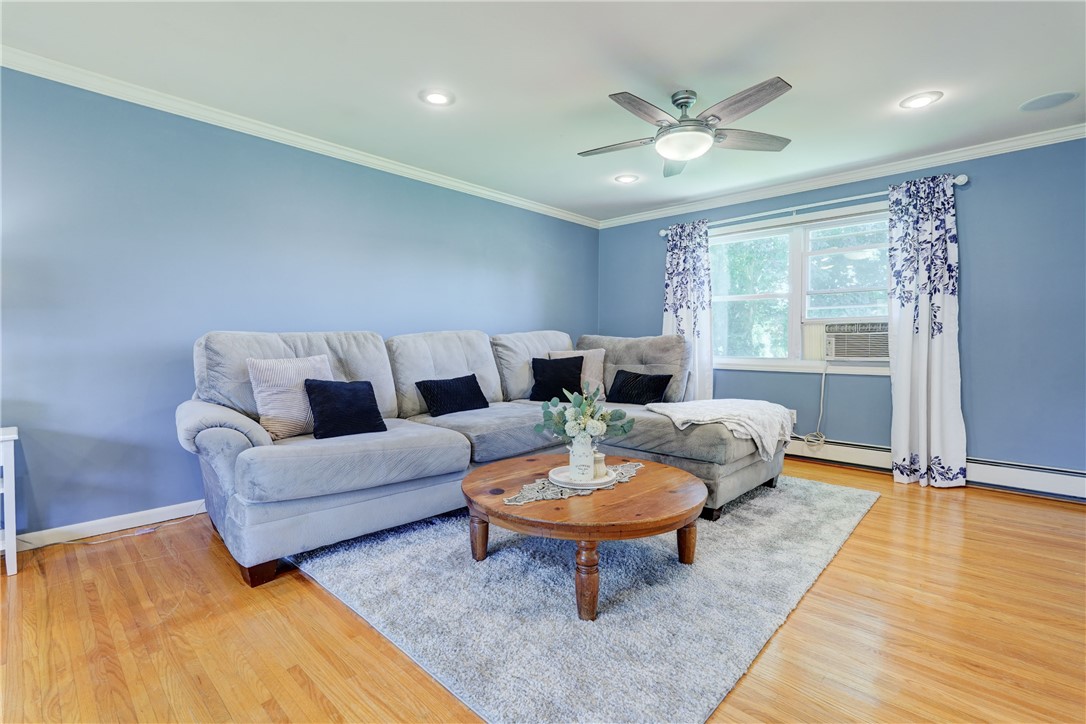 316 Webster Road Webster, NY 14580 - Photo 17 of 41