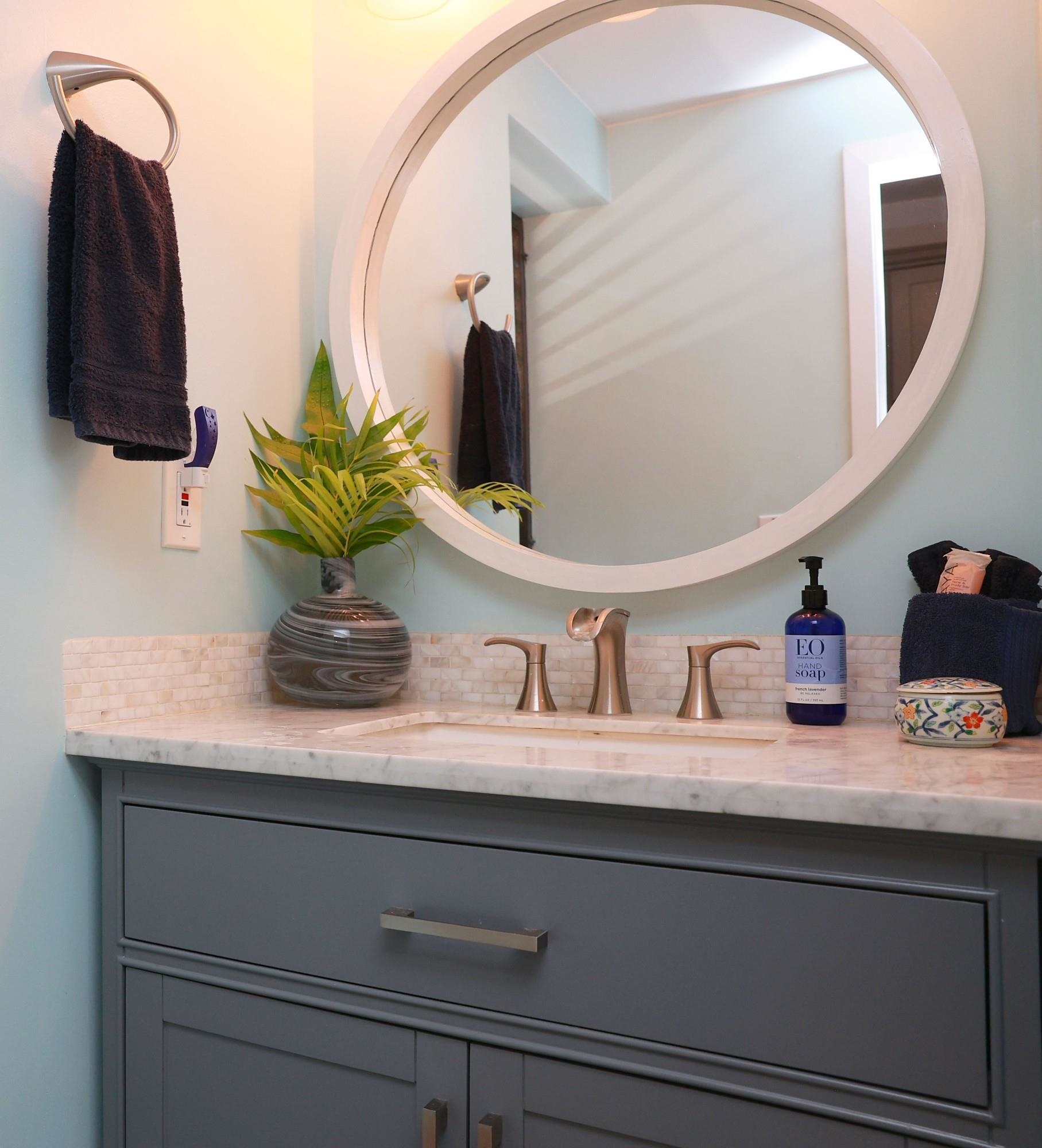 4435 Lower Honoapiilani Road, Unit 205 Lahaina, HI 96761 - Photo 8 of 26 a bathroom with a sink and a mirror