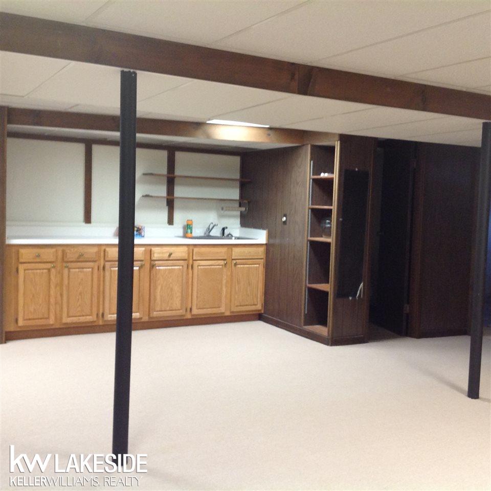 903 Lafayette Court Rochester Hills, MI 48307 - Photo 10 of 12
