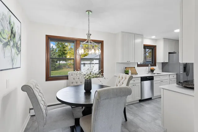 $339,900 | 3315 Lower 147th Street West, Rosemount, MN 55068