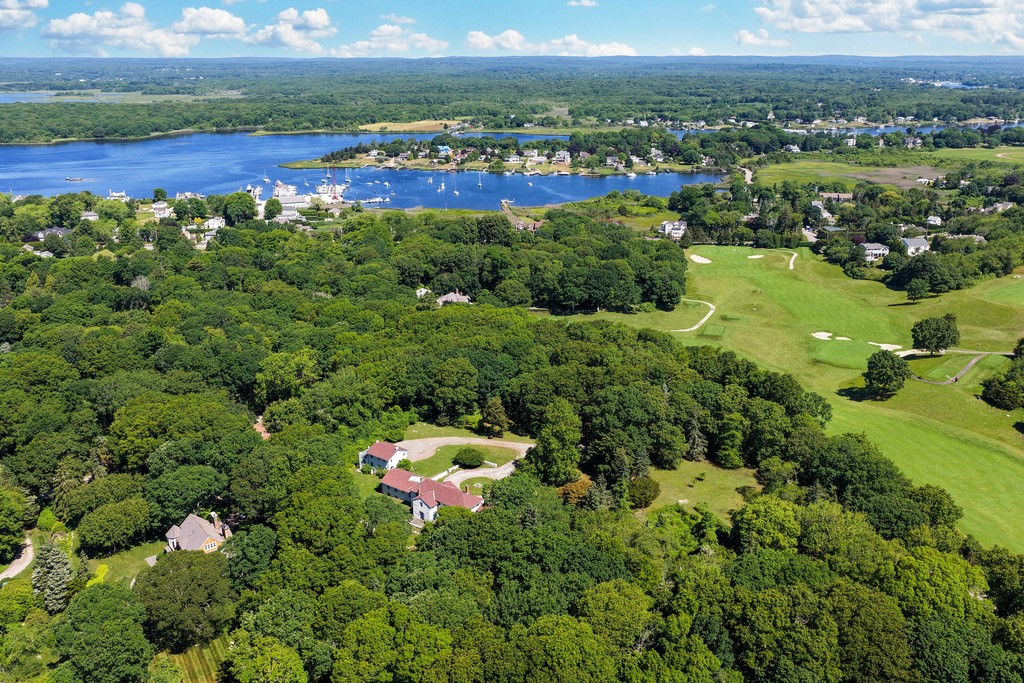 20 Browning Road Westerly, RI 02891 - Photo 3 of 10 Gallery Image 3