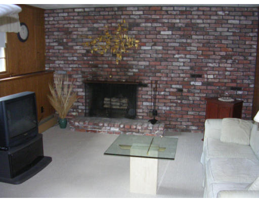 116 Mayflower Road Braintree, MA 02184 - Photo 3 of 25 Gallery Image 3