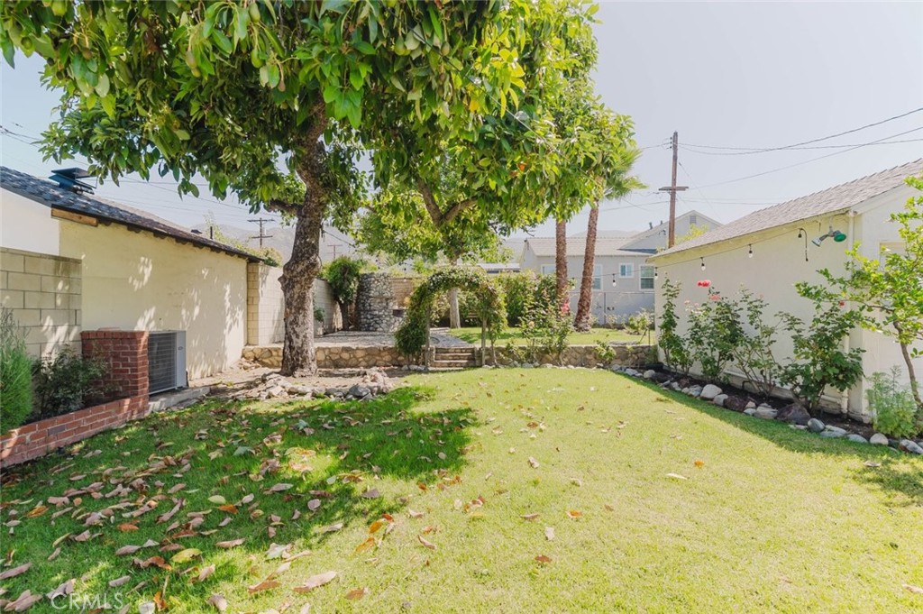 2007 West Kenneth Road Glendale, CA 91201 - Photo 28 of 38 Gallery Image 28