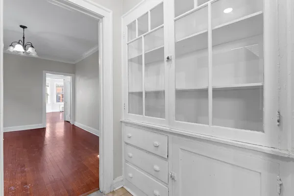 $1,670 | 7819 South Cornell Avenue, Unit 2, Chicago, IL 60649