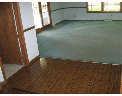 246 Brest Road New Castle, PA 16105 - Photo 3 of 7 Den/Family/Great Room.