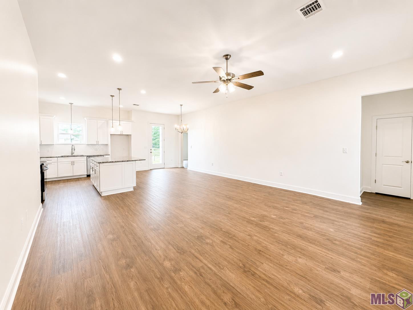 31531 Dunn Road Denham Springs, LA 70726 - Photo 5 of 24
