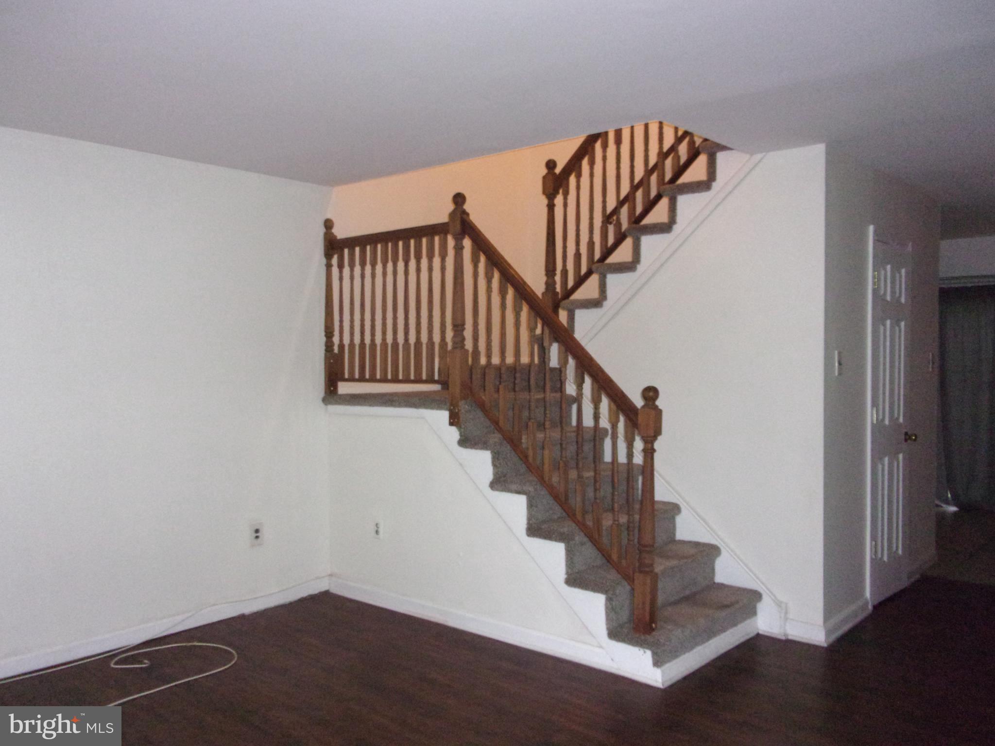 48 Chelsea Circle Clementon, NJ 08021 - Photo 3 of 15 a view of entryway with wooden floor