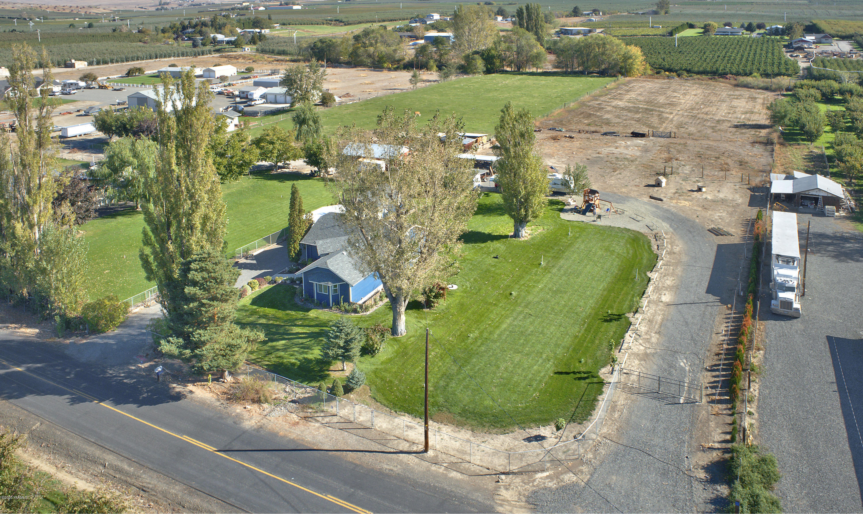 81 Blue Goose Road Zillah, WA 98953 - Photo 25 of 29 Aerial of Property