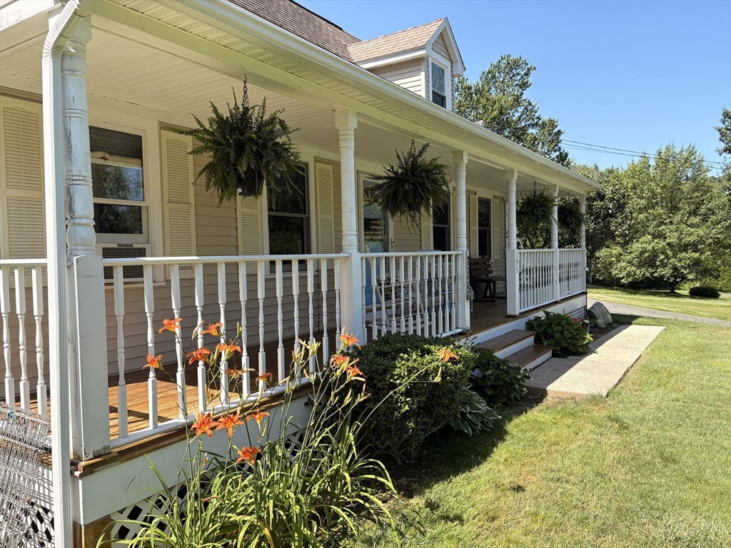 195 Brimfield Road Monson, MA 01057 - Photo 8 of 42