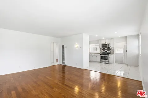$1,275,000 | 8324 Barnsley Avenue, Los Angeles, CA 90045
