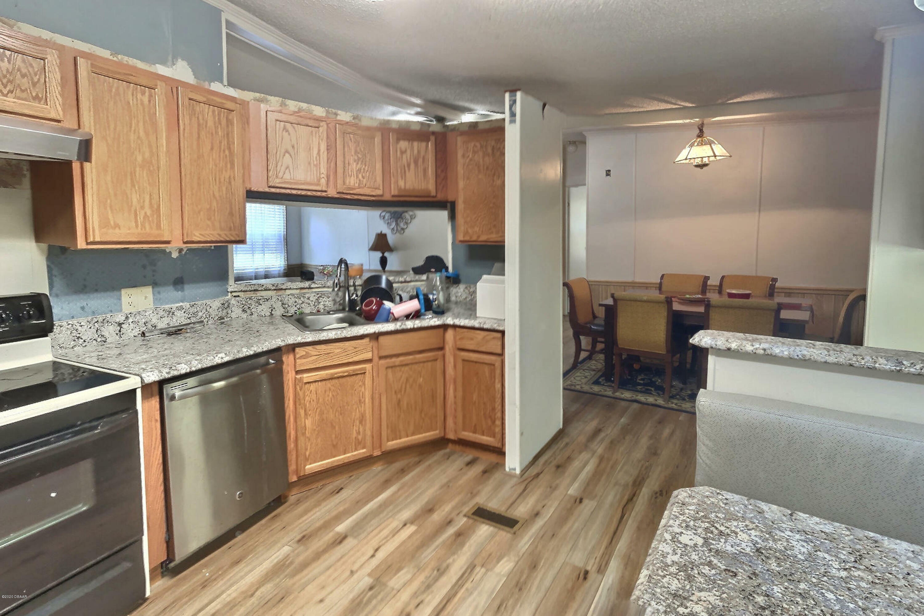 55624 Sam Street Astor, FL 32102 - Photo 15 of 18 IMG_3581