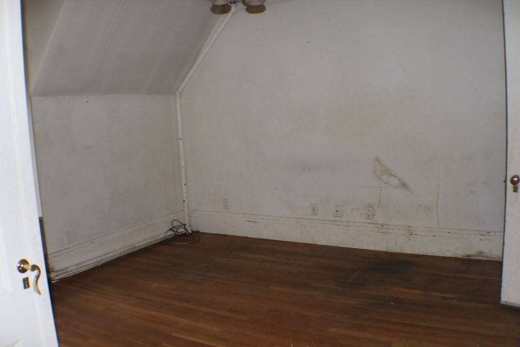 11 Garrison Road, Unit 5 Brookline, MA 02445 - Photo 12 of 17