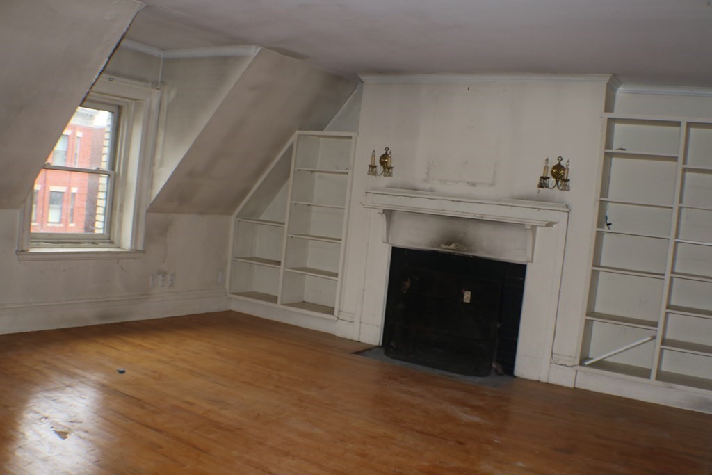 11 Garrison Road, Unit 5 Brookline, MA 02445 - Photo 8 of 17