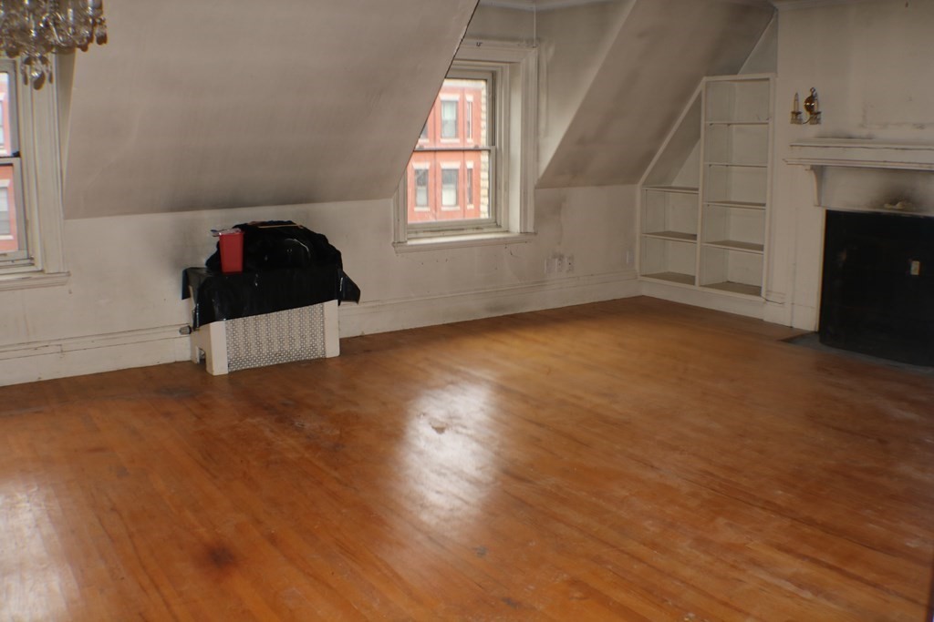 11 Garrison Road, Unit 5 Brookline, MA 02445 - Photo 9 of 17