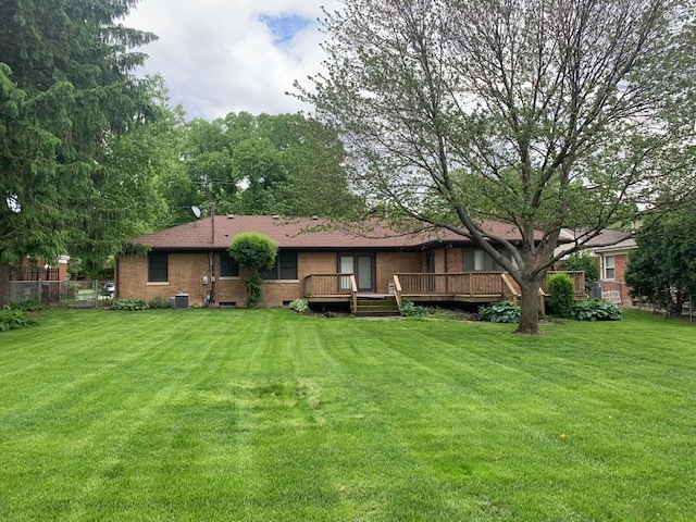 4824 Wolf Road Western Springs, IL 60558 - Photo 2 of 15