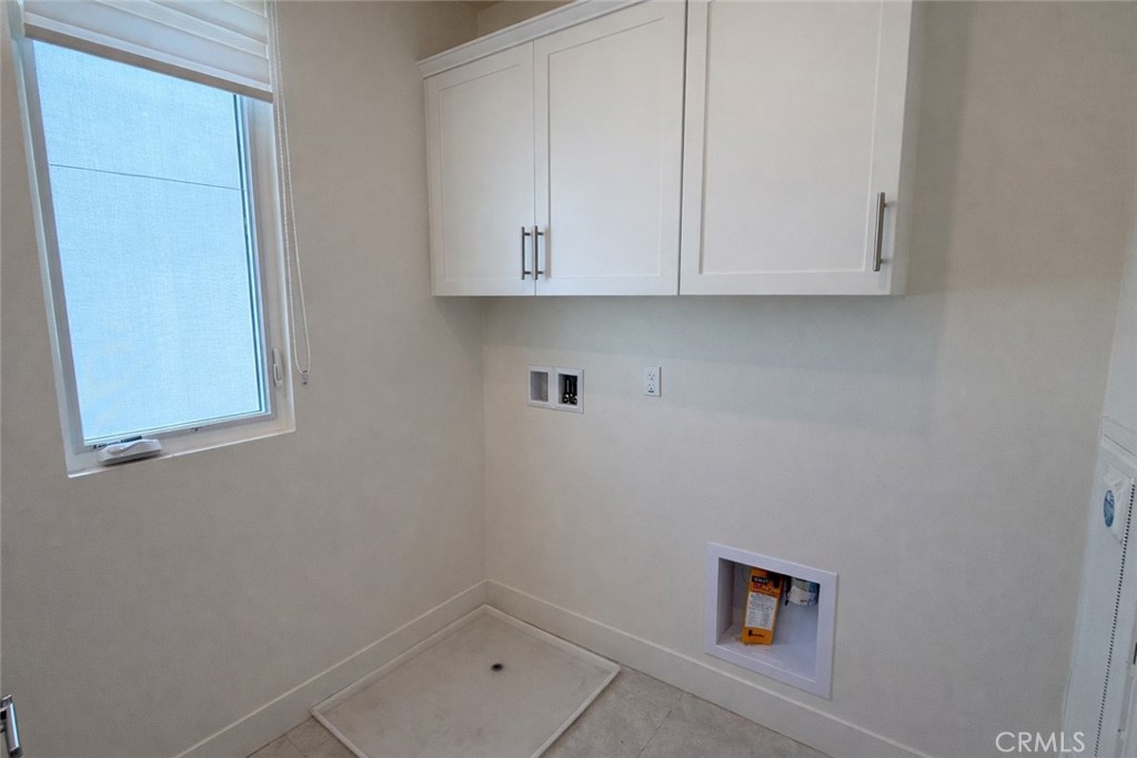 2173 Swaim Way Tustin, CA 92782 - Photo 24 of 34