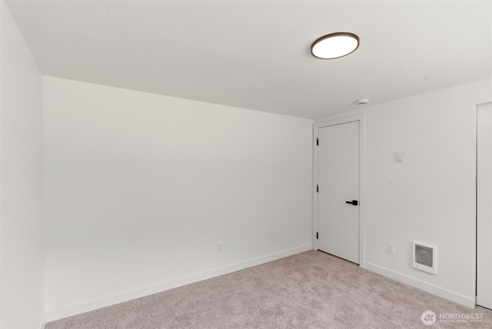 4737 Southeast Foss Road Port Orchard, WA 98366 - Photo 13 of 37