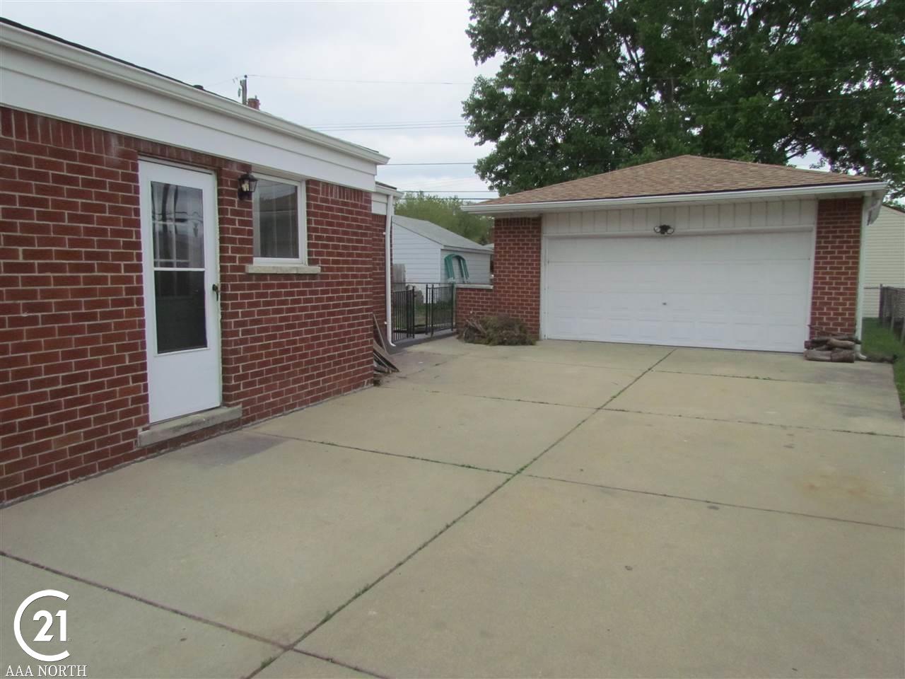 32420 Rosenbusch Drive Warren, MI 48088 - Photo 12 of 20