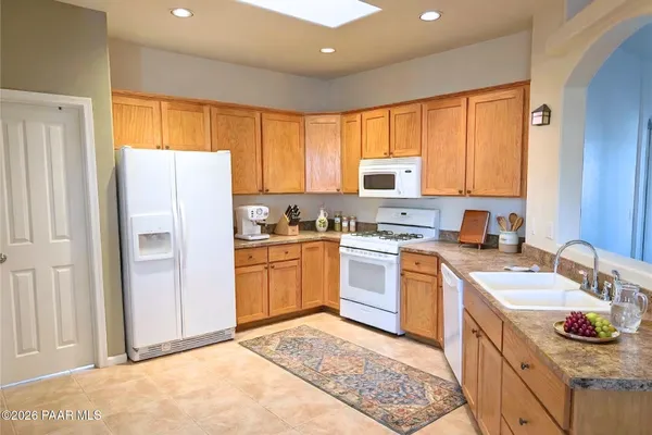 $2,300 | 988 Louie Street, Prescott, AZ 86301