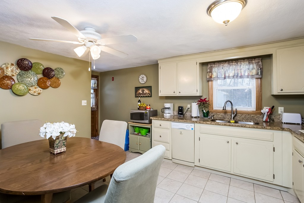 82 Tickle Road Westport, MA 02790 - Photo 11 of 25 Gallery Image 11