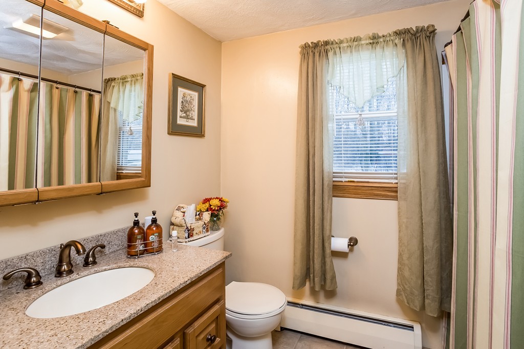 82 Tickle Road Westport, MA 02790 - Photo 18 of 25 Gallery Image 18