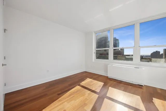 $799,900 | 88 Morgan Street, Unit 1708, Jersey City, NJ 07302