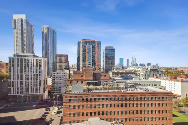 $799,900 | 88 Morgan Street, Unit 1708, Jersey City, NJ 07302