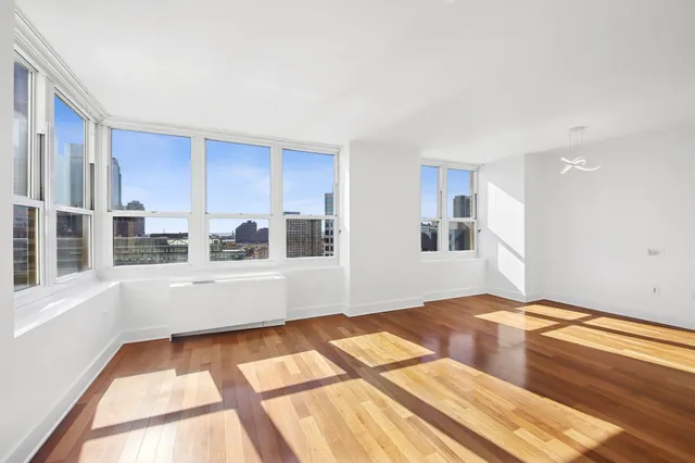 $799,900 | 88 Morgan Street, Unit 1708, Jersey City, NJ 07302