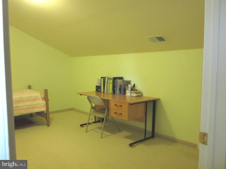 324 Brickhouse Road Princeton, NJ 08540 - Photo 18 of 21 Office / Study