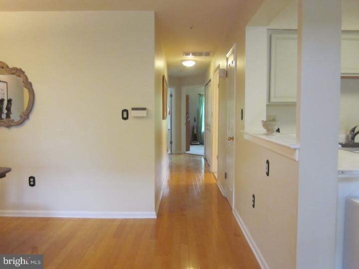324 Brickhouse Road Princeton, NJ 08540 - Photo 8 of 21 Hallway