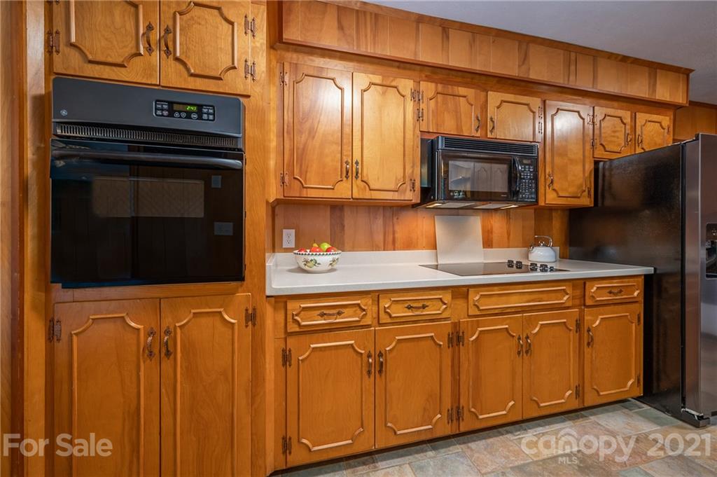 195 Grady Avenue Tryon, NC 28782 - Photo 13 of 31 Gallery Image 13