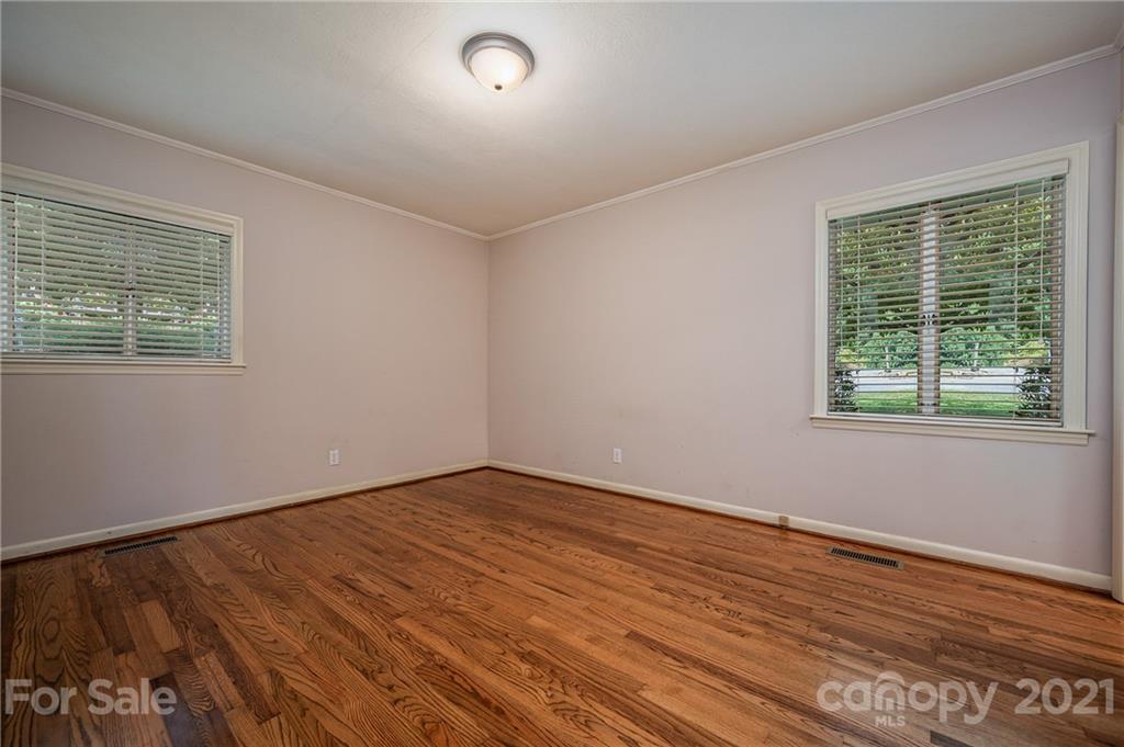 195 Grady Avenue Tryon, NC 28782 - Photo 21 of 31 Gallery Image 21