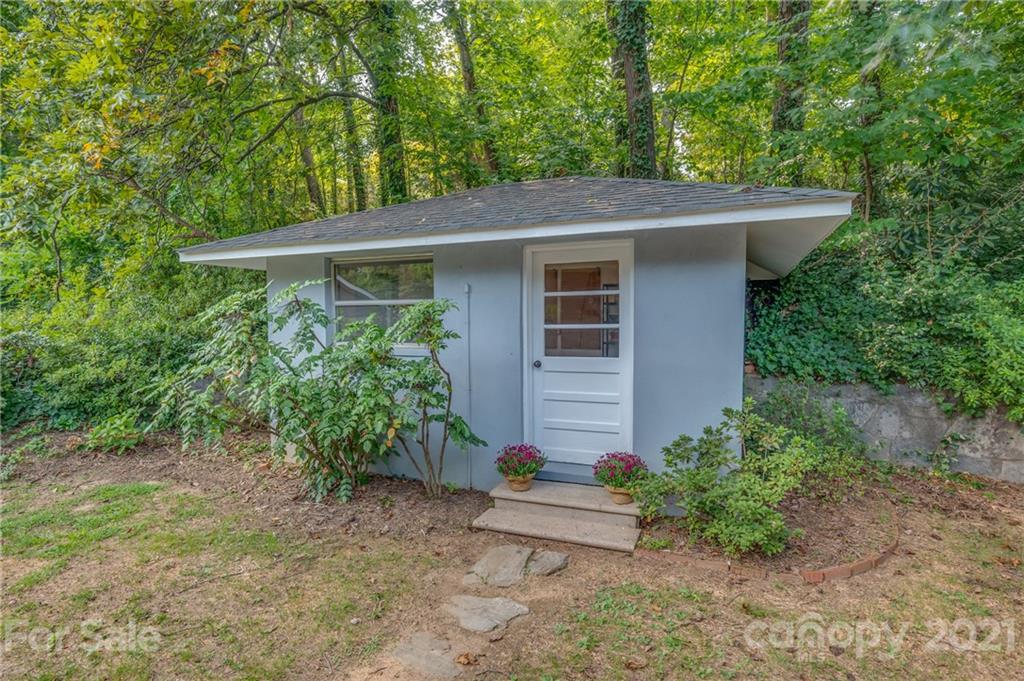 195 Grady Avenue Tryon, NC 28782 - Photo 24 of 31 Gallery Image 24