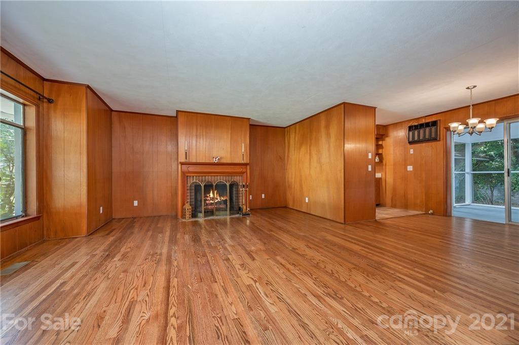 195 Grady Avenue Tryon, NC 28782 - Photo 6 of 31 Gallery Image 6