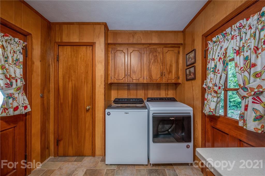 195 Grady Avenue Tryon, NC 28782 - Photo 10 of 31 Gallery Image 10