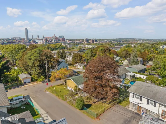 $260,900 | 64 Lawrence Street, Rensselaer, NY 12144