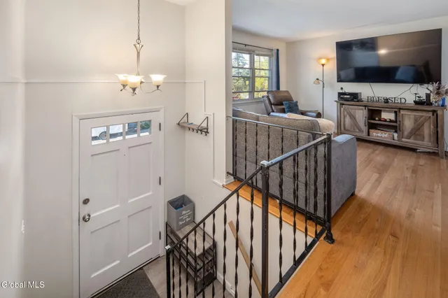 $260,900 | 64 Lawrence Street, Rensselaer, NY 12144