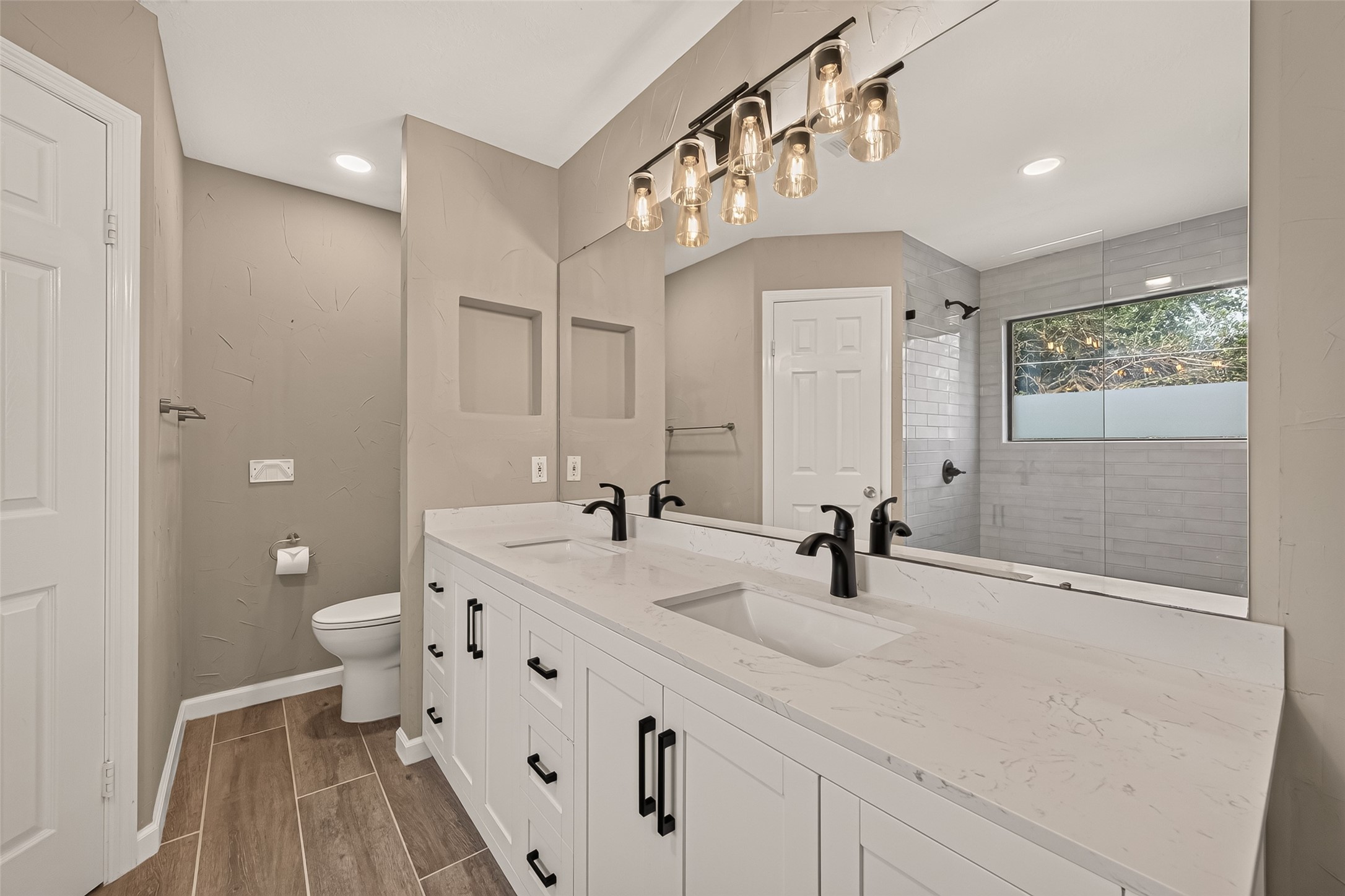 1030 Mabry Mill Road Houston, TX 77062 - Photo 36 of 45