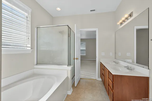 $299,950 | 221 Springtree Cove, Cibolo, TX 78108