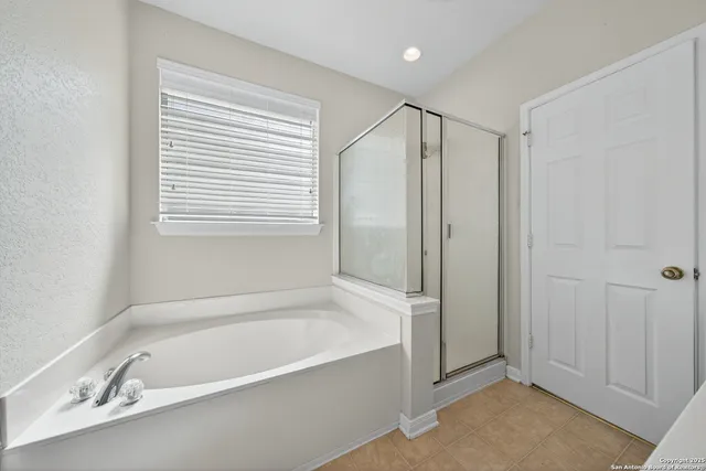 $299,950 | 221 Springtree Cove, Cibolo, TX 78108