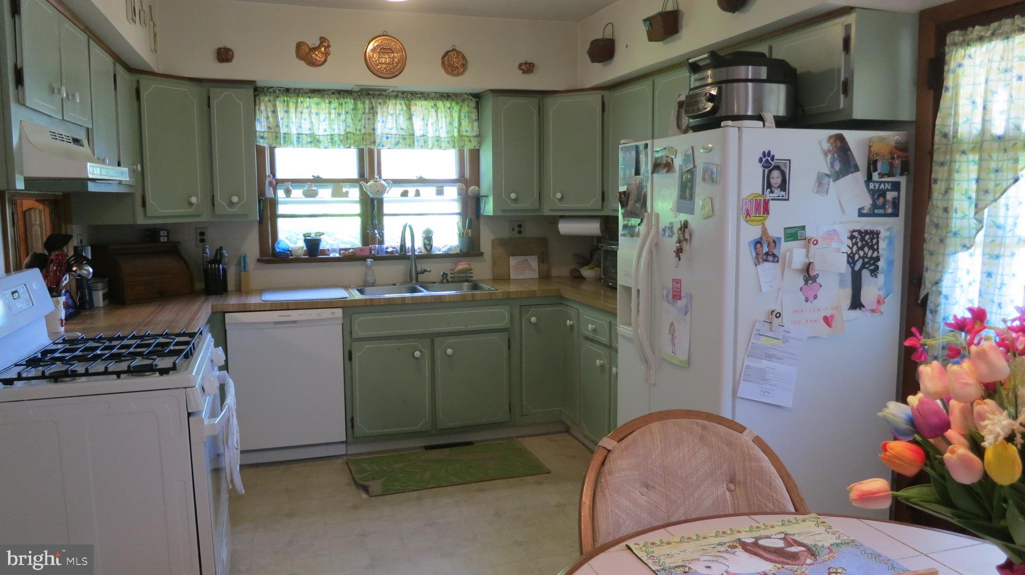79 Ewingville Road Ewing, NJ 08638 - Photo 12 of 67