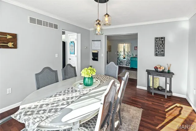 $315,000 | 209 Sturbridge Boulevard, Glen Carbon, IL 62034