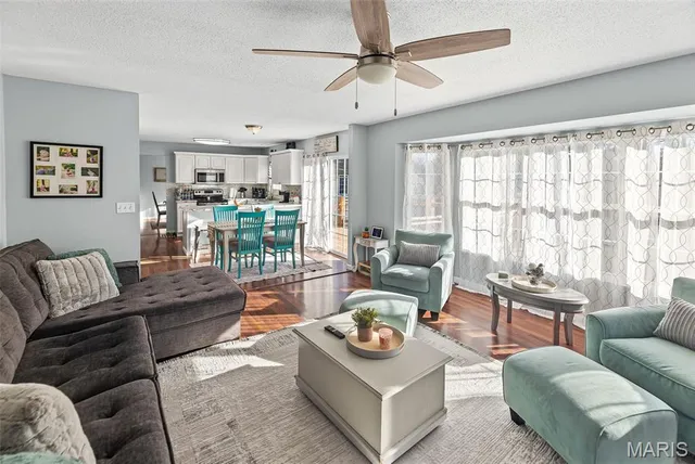 $315,000 | 209 Sturbridge Boulevard, Glen Carbon, IL 62034