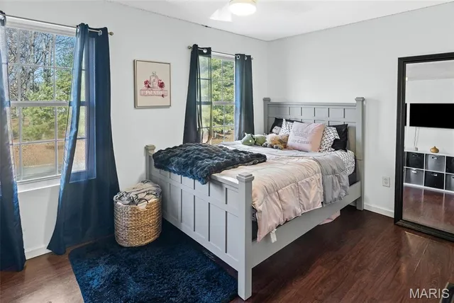 $315,000 | 209 Sturbridge Boulevard, Glen Carbon, IL 62034