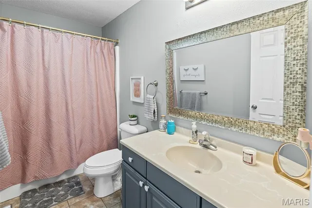 $315,000 | 209 Sturbridge Boulevard, Glen Carbon, IL 62034