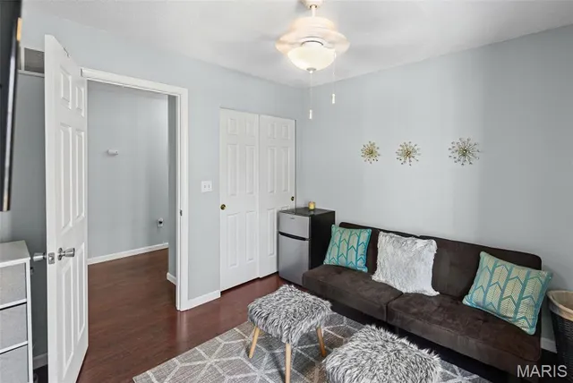 $315,000 | 209 Sturbridge Boulevard, Glen Carbon, IL 62034